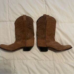 Vintage Santa Fe Boot Company Tan Suede Heeled Boots